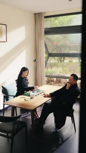 九龙冰室之龙在人间(77集) 九龙冰室之龙在人间(77集)在线免费观看