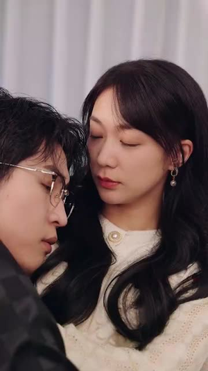 爱你蓄谋已久（100集）女主谁演的