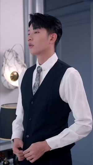 徐秘书她蓄谋已久(62集) 徐秘书她蓄谋已久(62集)番茄免费短剧