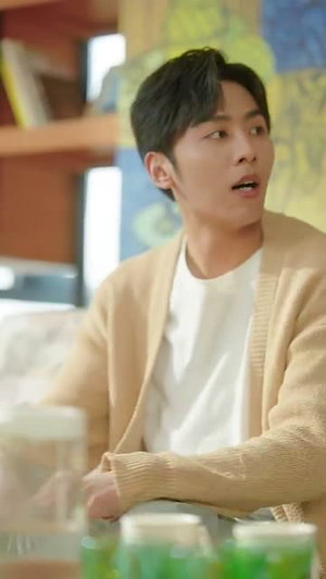 从观众席到舞台,吓懵现场歌手(91集) 从观众席到舞台,吓懵现场歌手(91集)精彩热门短剧