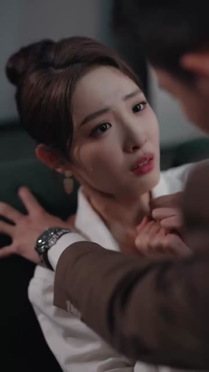 他的小难哄(99集) 他的小难哄(99集)最近很火的短剧