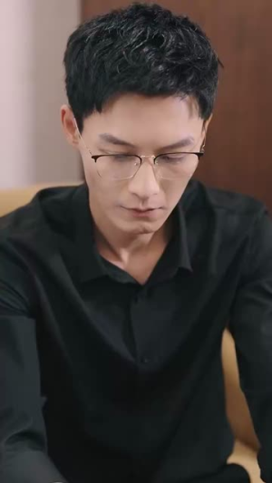 拥她入深渊(54集) 拥她入深渊(54集)短视频追剧推荐