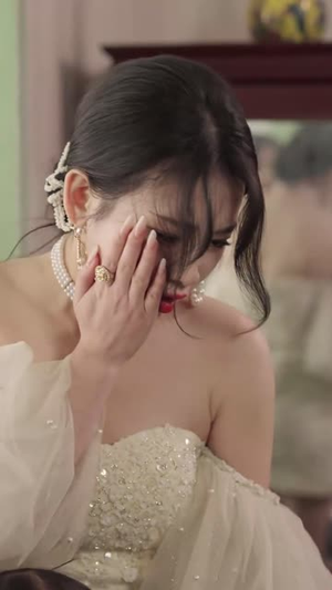 直播相亲,萌娃曝光了我的大佬身份(60集) 直播相亲,萌娃曝光了我的大佬身份(60集)好看的国产短剧