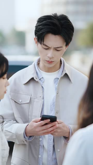 六个大佬的心尖宠,终于离婚了(52集) 六个大佬的心尖宠,终于离婚了(52集)UC网盘在线看