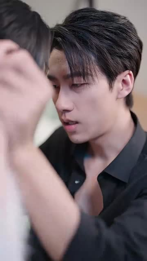 前妻太诱人,禁欲首富撩疯了(97集) 前妻太诱人,禁欲首富撩疯了(97集)在线观看完整版