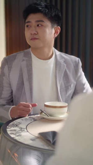 捂紧我的小马甲(80集) 捂紧我的小马甲(80集)火爆短剧热播中