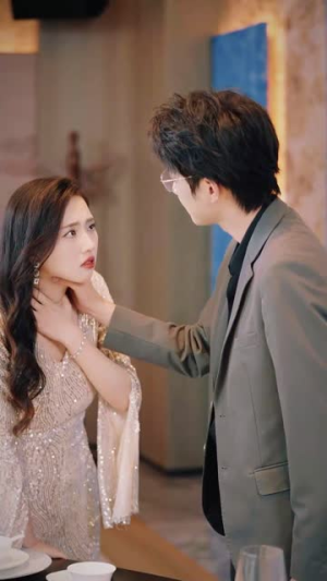 假意真情(80集) 假意真情(80集)最火短剧推荐