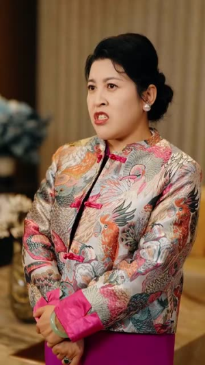 夫人，她在线直播救贺先生（89集）男主角是谁