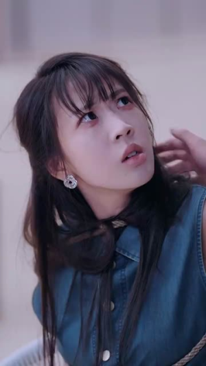 玫瑰陷入火焰里（100集）免费短剧资源