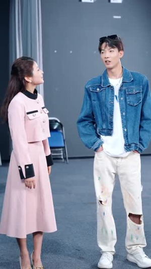 偷听心声后穿书千金被司家团宠啦(100集) 偷听心声后穿书千金被司家团宠啦(100集)爆款短剧抢先看