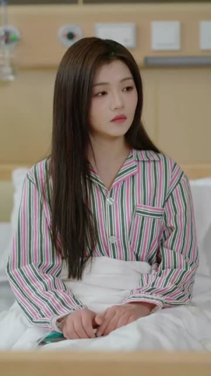 你好,机长先生(101集)  你好,机长先生(101集) 古装热门短剧