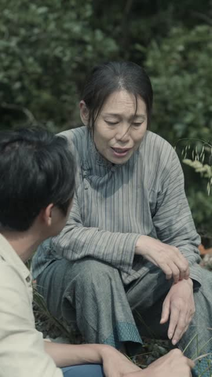 睁眼六零：我带全家顿顿啃排骨（50集）热门短剧推广