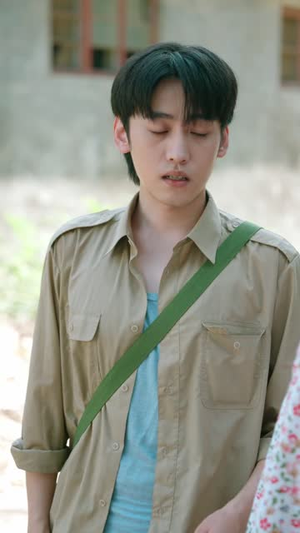 重回八零从摆地摊开启我的发家路 (92集) 重回八零从摆地摊开启我的发家路 (92集)每日短剧推荐