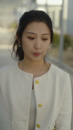 娱界掌舵人 (83集) 娱界掌舵人 (83集)大结局太过瘾了