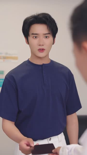 我的手机能预知未来(82集)爆款短剧一起追