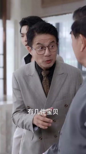 未来女儿找上门助我迎娶白富美 (85集) 未来女儿找上门助我迎娶白富美 (85集)超好看的短剧