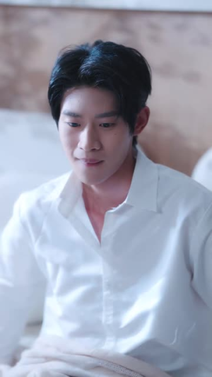 恋爱脑觉醒姐是独美的女王(67集) 恋爱脑觉醒姐是独美的女王(67集)最热门短剧来了