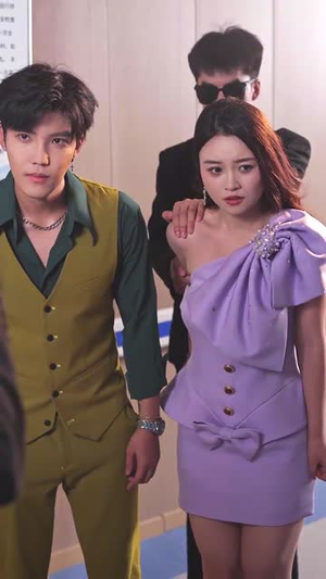 二嫁甜妻她不好惹 (83集)  二嫁甜妻她不好惹 (83集) 分享好看的短剧