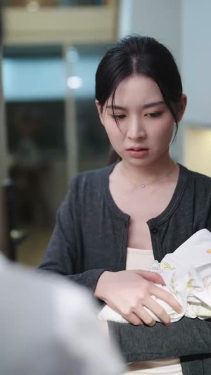 重生离婚后父子跪求我原谅（66集）免费在线看