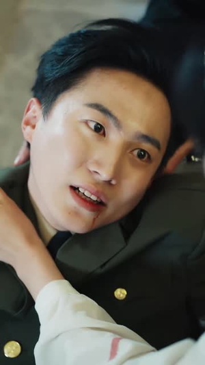 春寒不渡骨中刃 (45集)  春寒不渡骨中刃 (45集) 精彩短剧来袭