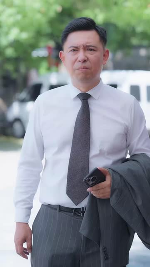 村妻扶我凌云志(80集) 村妻扶我凌云志(80集)短剧越看越精彩