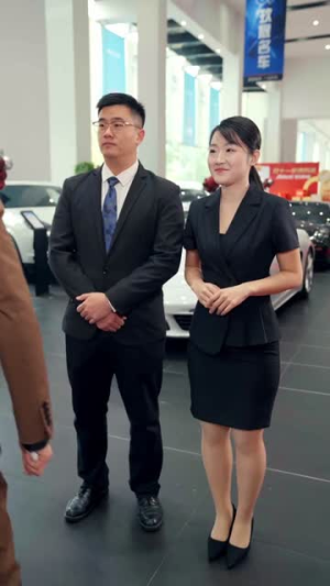 分手后我靠情报走向巅峰（82集）最新热门短剧