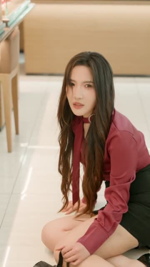 重生物价贬值我把妻女宠上天（81集）最火的短剧