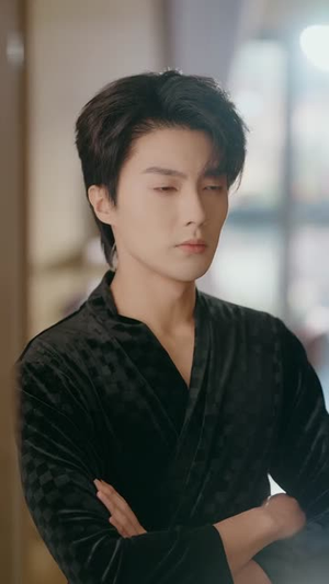 她自万丈荣光（75集）分享好看短剧