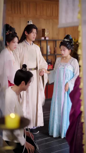 鸢尾映朱门（80集）好看的短剧推荐