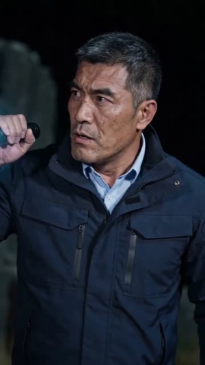 重生成虎，无敌从暴揍狮王开始（80集）热门短剧推荐。