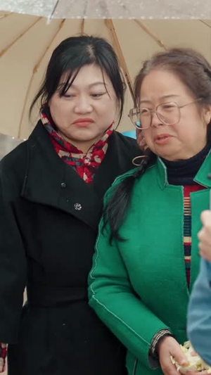 穿书八零,甩了前夫后我爆火全省(50集) 穿书八零,甩了前夫后我爆火全省(50集)超级好看的短剧