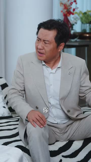正在搬砖,被宋小姐拉去闪婚了(80集) 正在搬砖,被宋小姐拉去闪婚了(80集)看过的人都说好